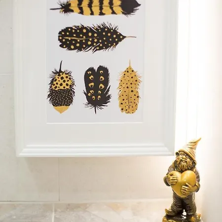 Monjan Ii Luxury Square Market Rynek *