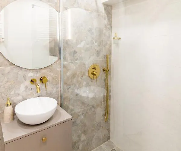 Monjan Ii Luxury Square Market Rynek Apartment