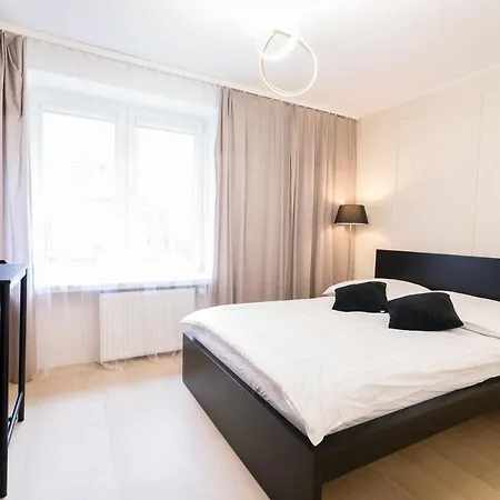 Monjan 1 Bedroom Apartment - Wroclaw Market Square شقة